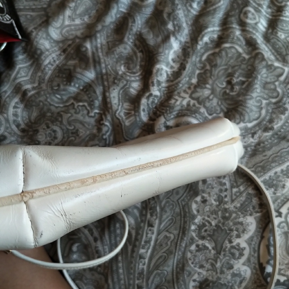 Vintage white leather purse - Picture 3 of 5